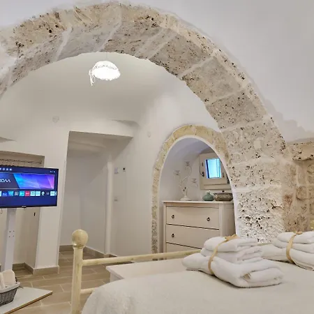 I Trulli Di Cosimo Luxury * מרטינה פרנקה